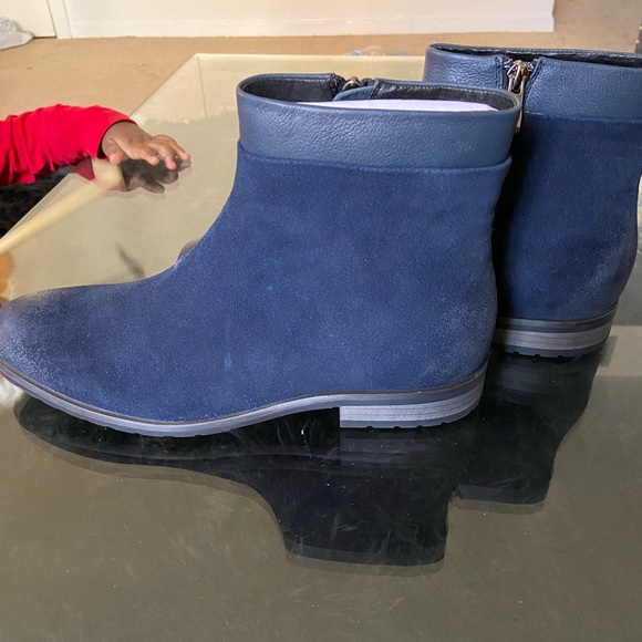 Brand new Velvet angle boots - Picture 2 of 6